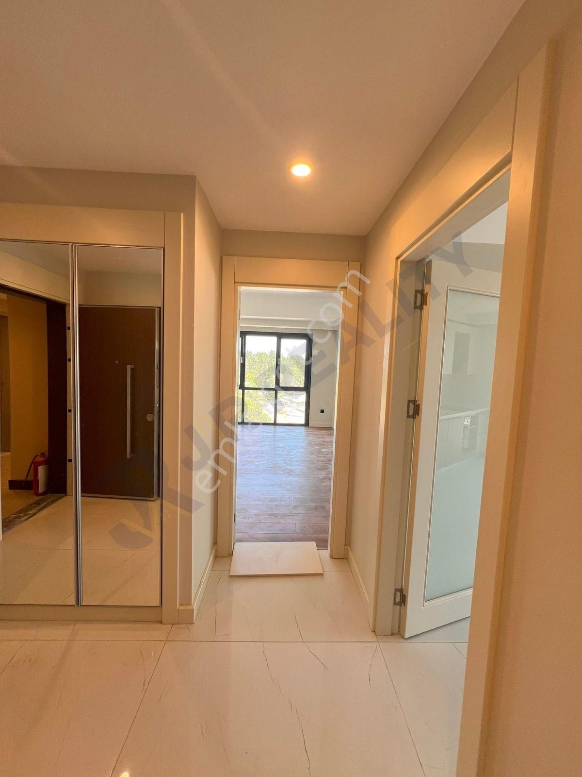 Rams Cıty Haliç Kiralık 2+1 Kapalı Mutfak, Haliç Cephe, Köşe - Görsel 4