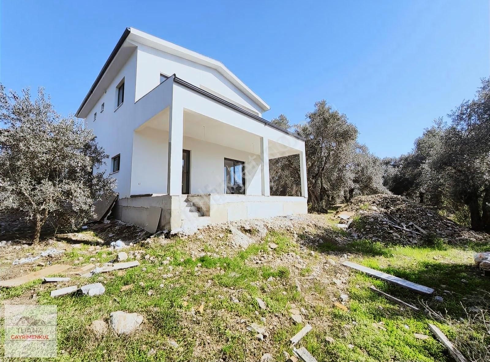 Tuana'dan Zeytinalanın'da Ful Göl Manzaralı 4+1 Müstakil Ev - Görsel 19