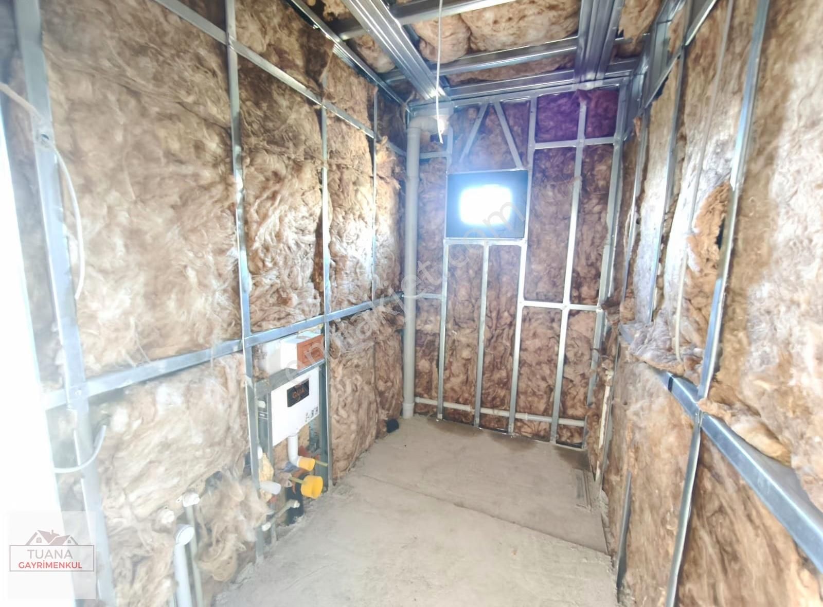 Tuana'dan Zeytinalanın'da Ful Göl Manzaralı 4+1 Müstakil Ev - Görsel 24