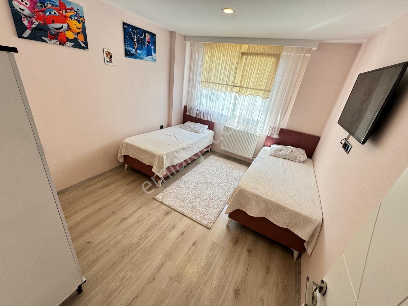 Kuşadası'nda 160m2 Çok Geniş Kapalı Mutfaklı Özel Satılık Daire - Görsel 21