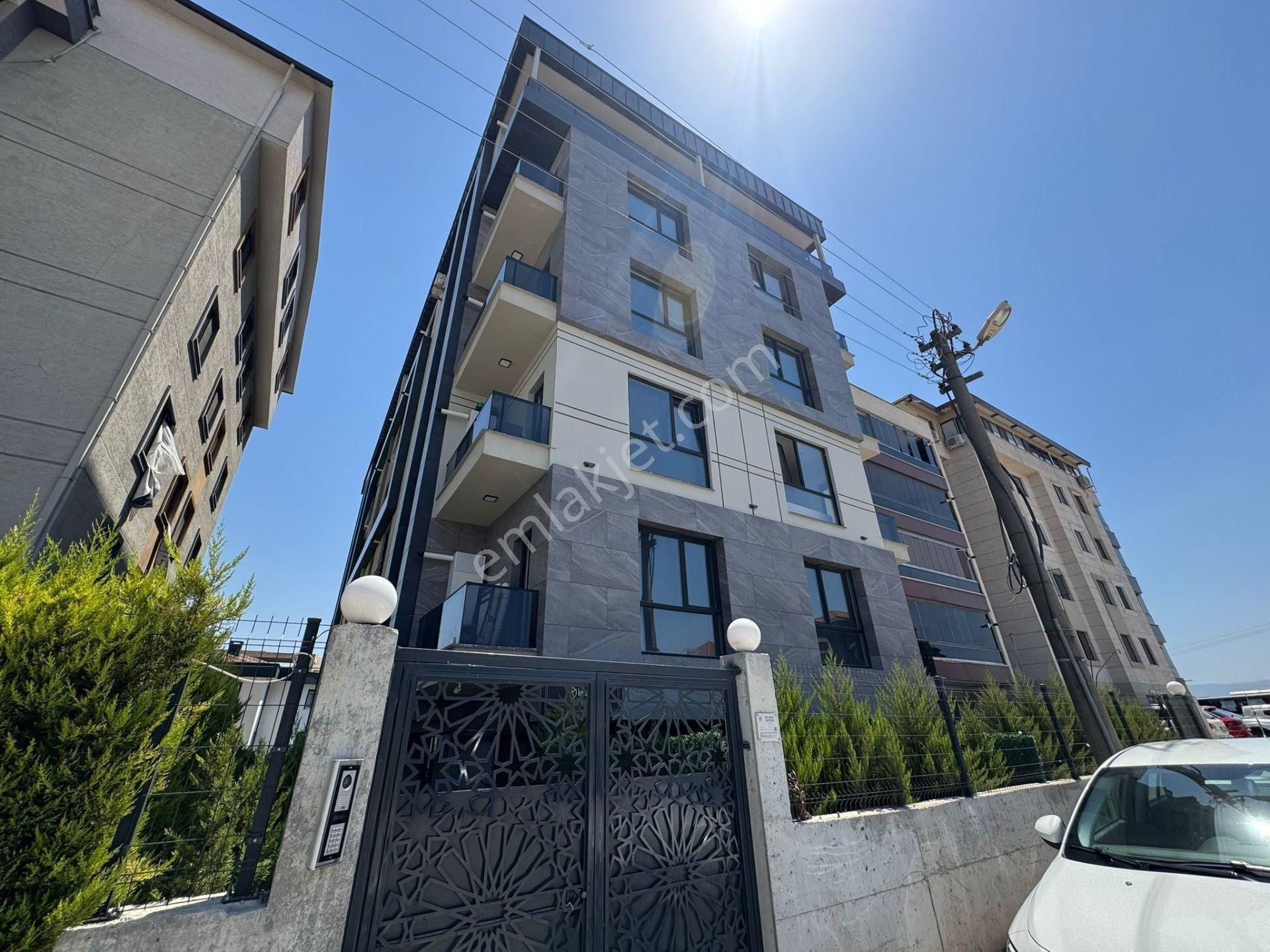 Görükle'de Moden Dekorlu Eşyalı 1+1 Daire / Zamansız Şıklık - Görsel 27