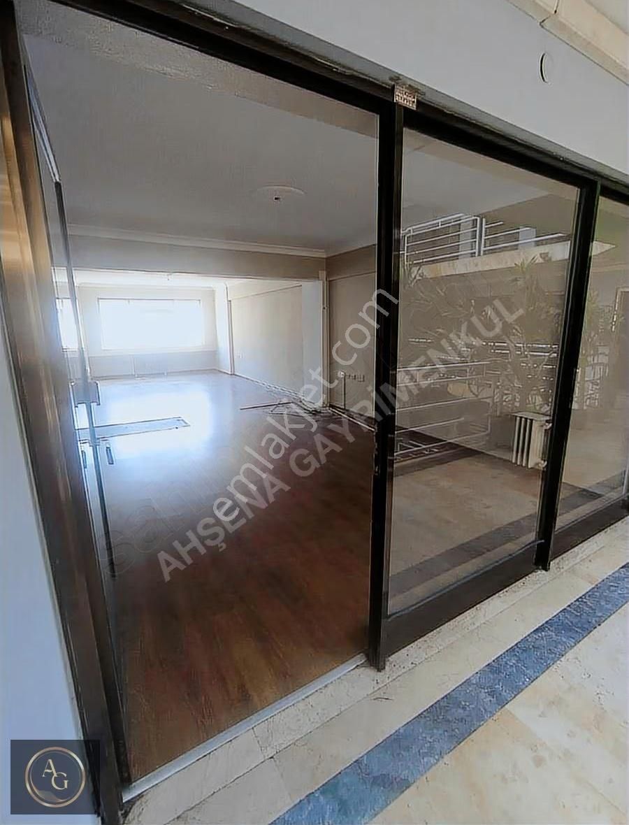 Ahşena Gayrimenkul'den Bursa Merkezde Kiralık Büro&ofis - Görsel 2