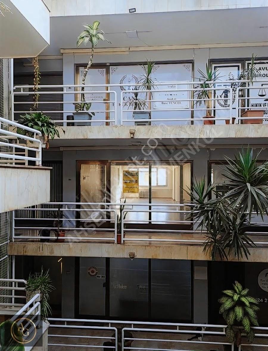Ahşena Gayrimenkul'den Bursa Merkezde Kiralık Büro&ofis - Görsel 10