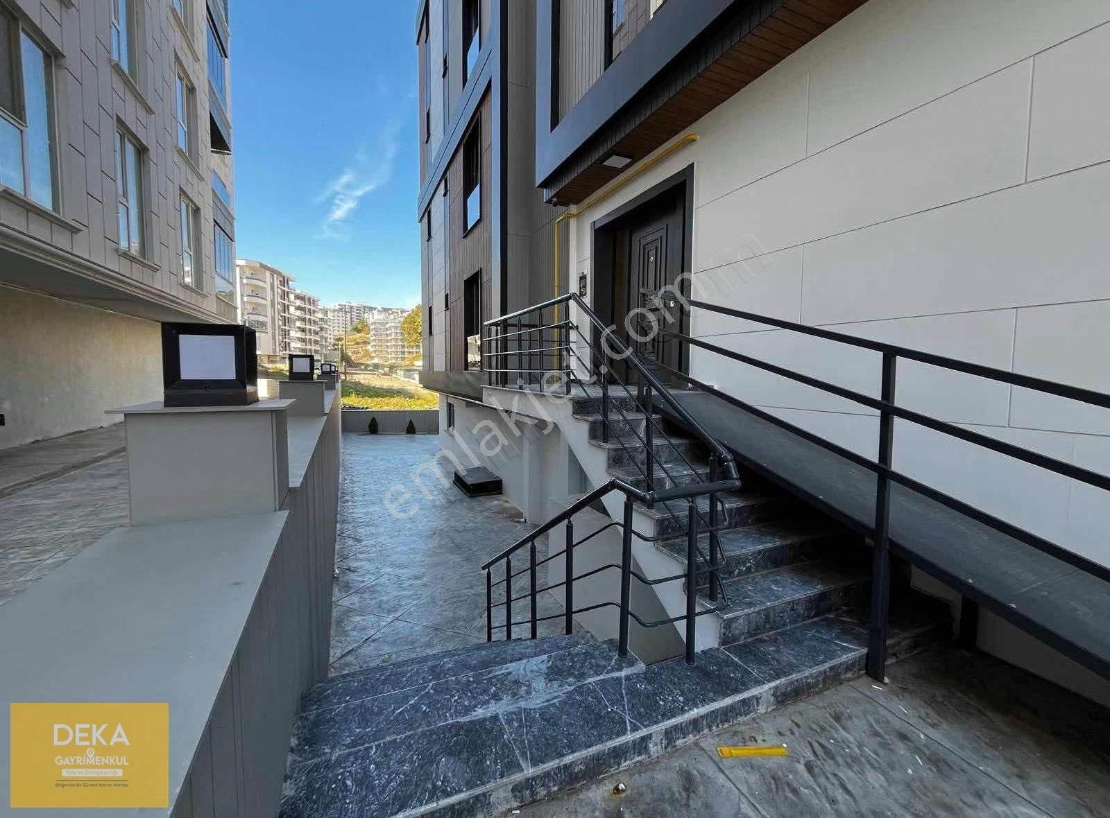 Deka Gayrimenkul'den Körfez Karen Garden'da Satılık Sıfır 1+1 - Görsel 15