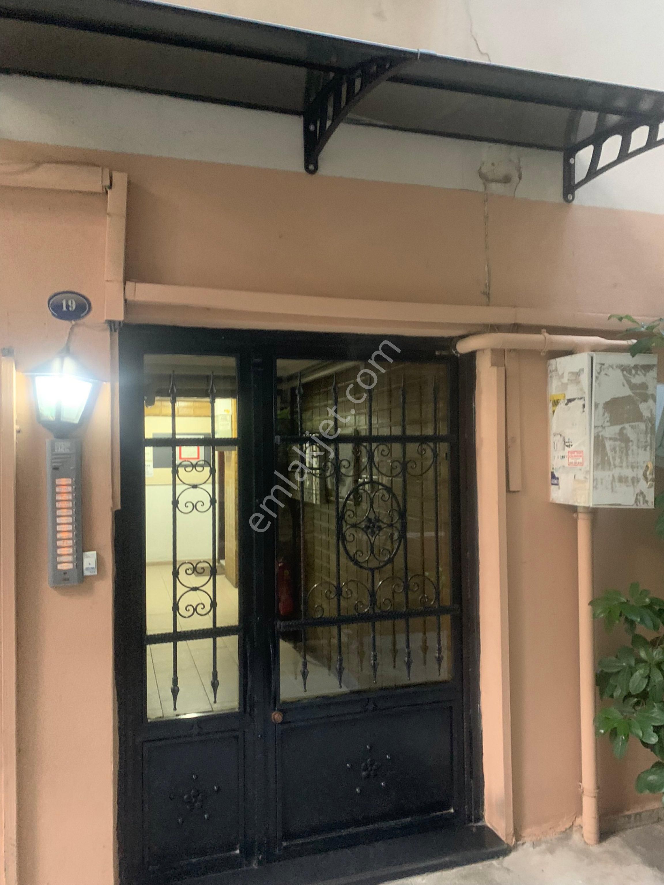 Alsancak’da 3+1 Kiralık Daire - Görsel 7