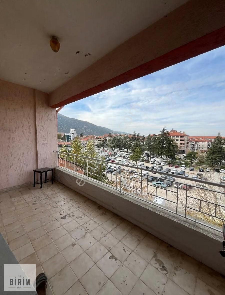 Birimden Çarşı Merkezde Eski Meslek Lisesi Civarında - Görsel 5