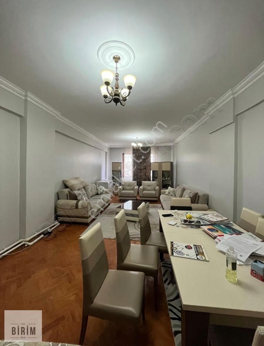 Birimden Çarşı Merkezde Eski Meslek Lisesi Civarında - Görsel 12