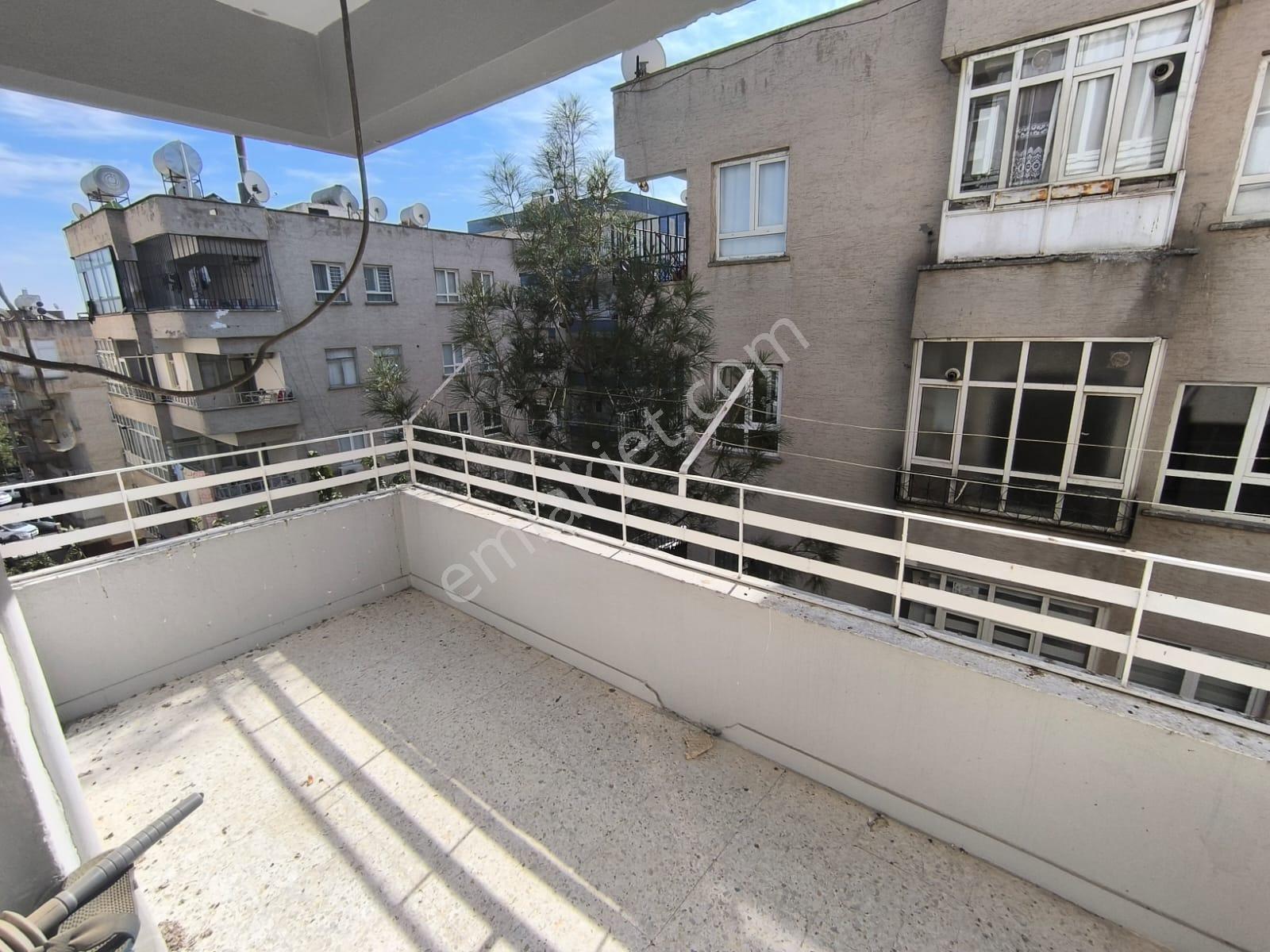Ulubatlı Mahallesi'nde Merkezi Konumda Satılk 3+1 Daire - Görsel 20