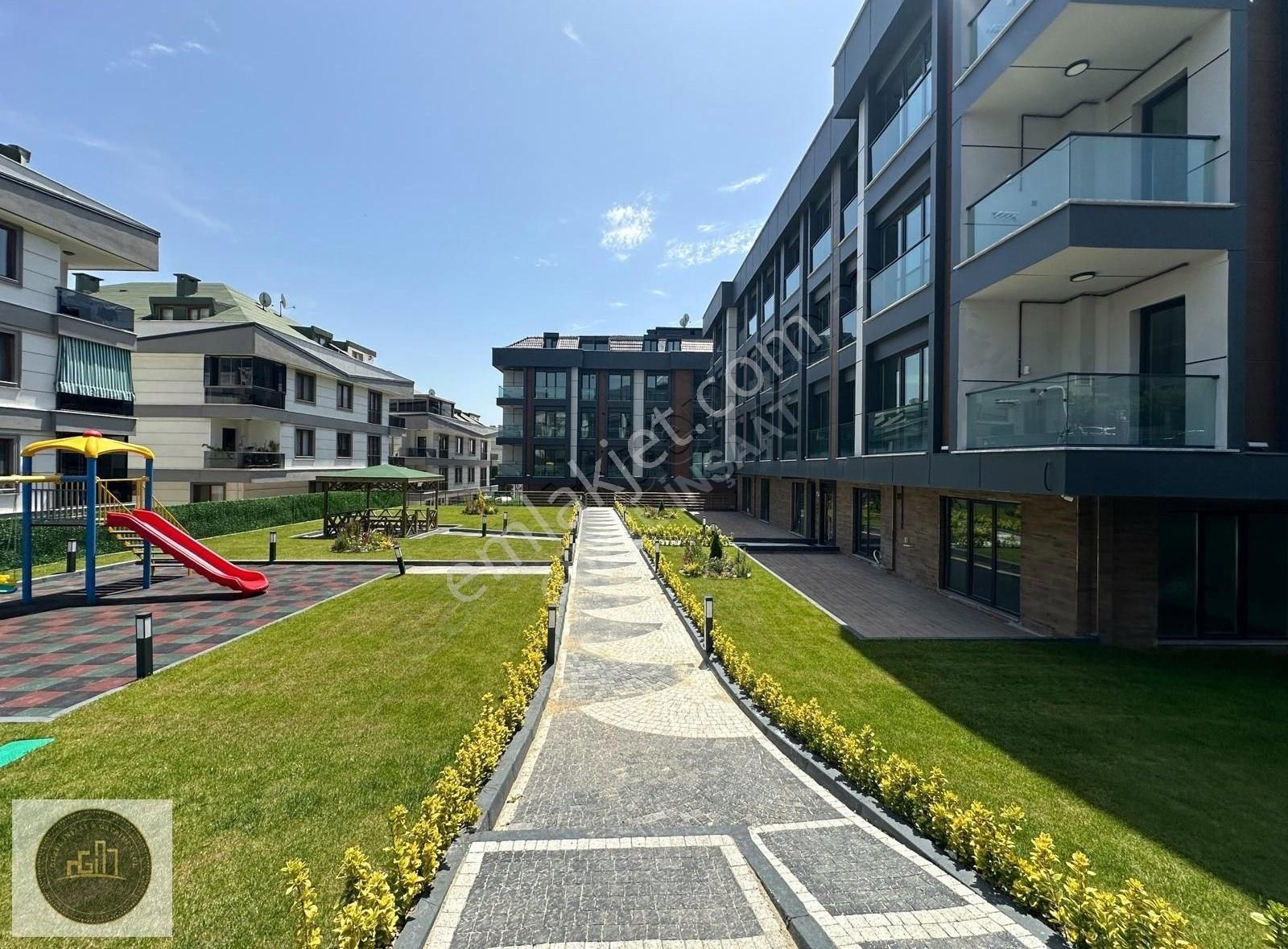 Güzel İnşaat Beylikdüzü'nde Güvenlikli Otoparklı Sıfır Projede Lüx 3+1fırsat !! - Görsel 9