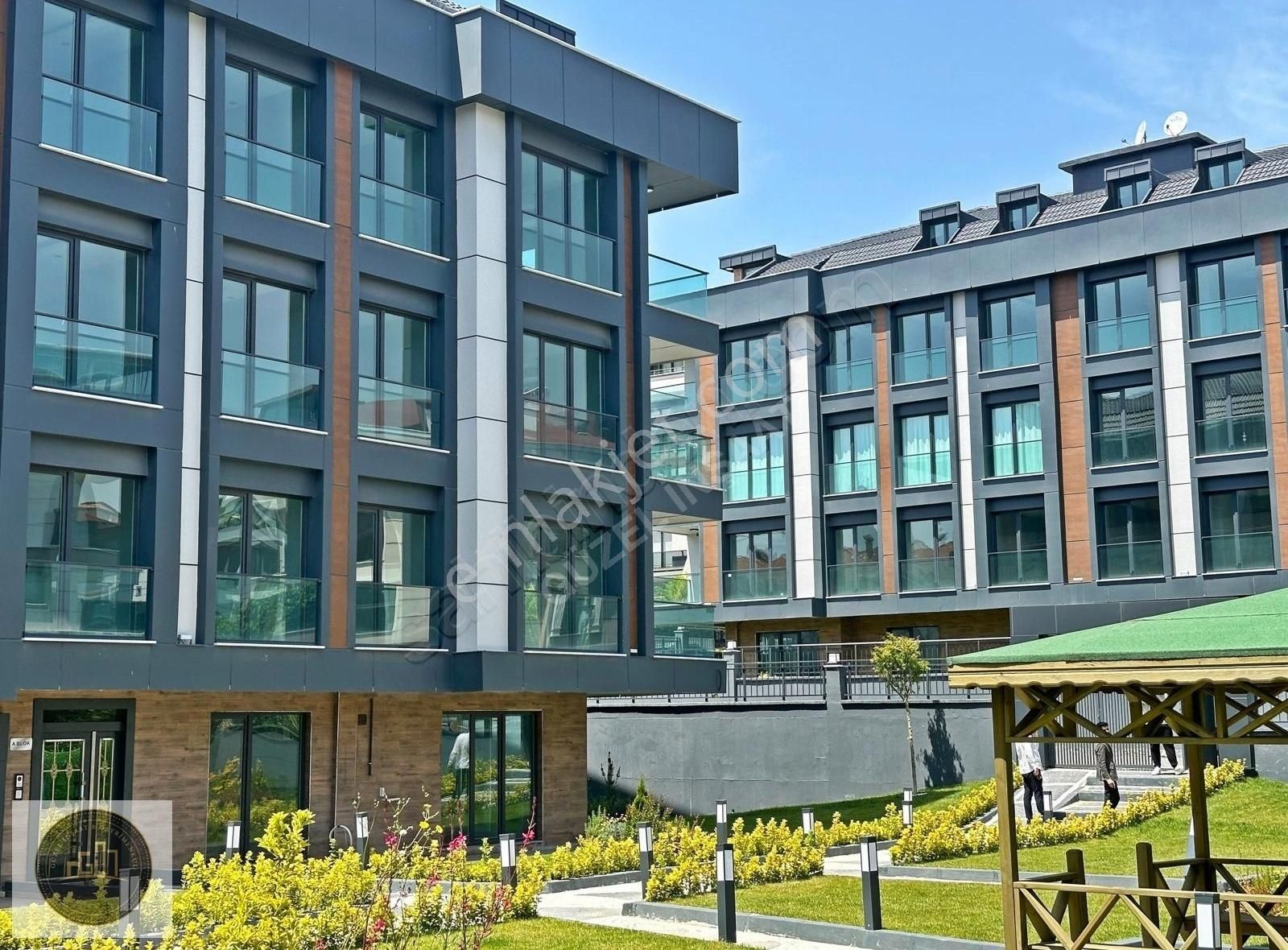 Güzel İnşaat Beylikdüzü'nde Güvenlikli Otoparklı Sıfır Projede Lüx 3+1fırsat !! - Görsel 20