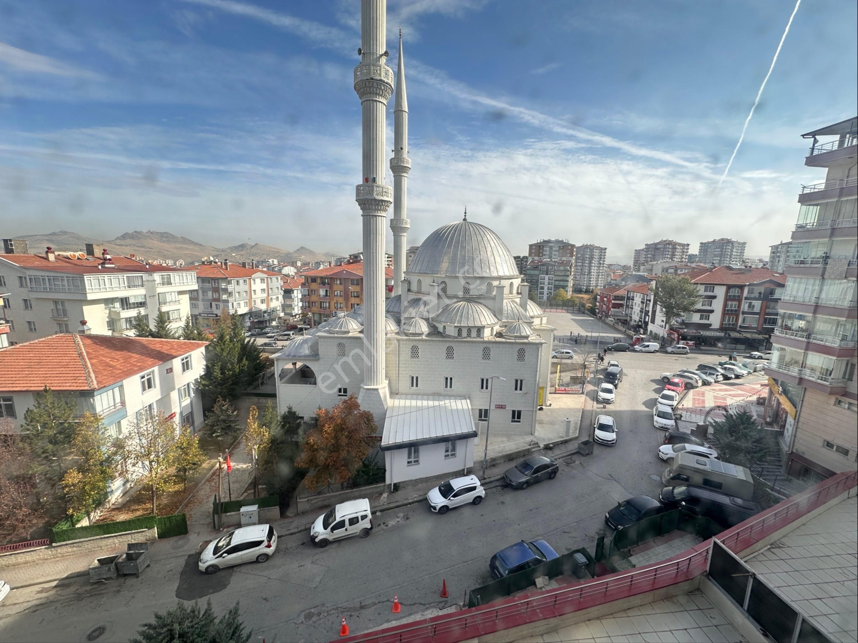 Şehitler’de Sitede 3+1 Kiralık Daire - Görsel 14