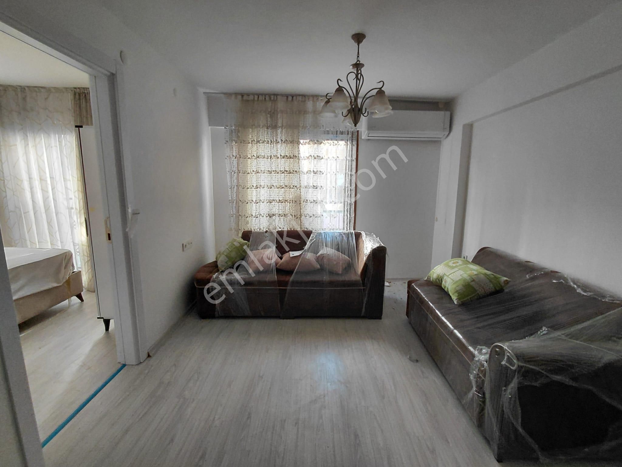 Bornova Atatürk Mahallesinde 1+1 İkiadet Full Eşyalı Klimalı Kiralık Daire Yeni Bina - Görsel 33