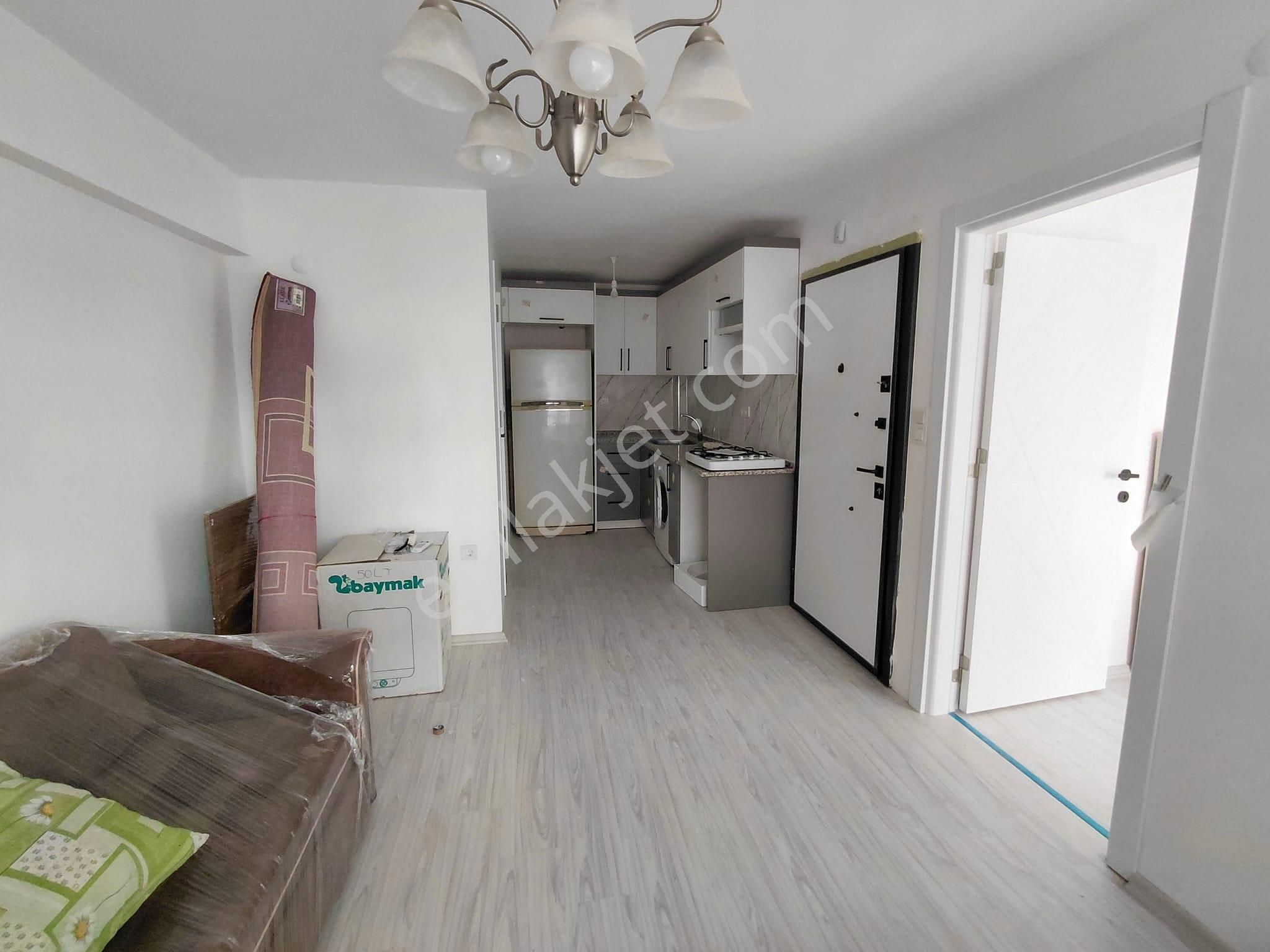 Bornova Atatürk Mahallesinde 1+1 İkiadet Full Eşyalı Klimalı Kiralık Daire Yeni Bina - Görsel 24