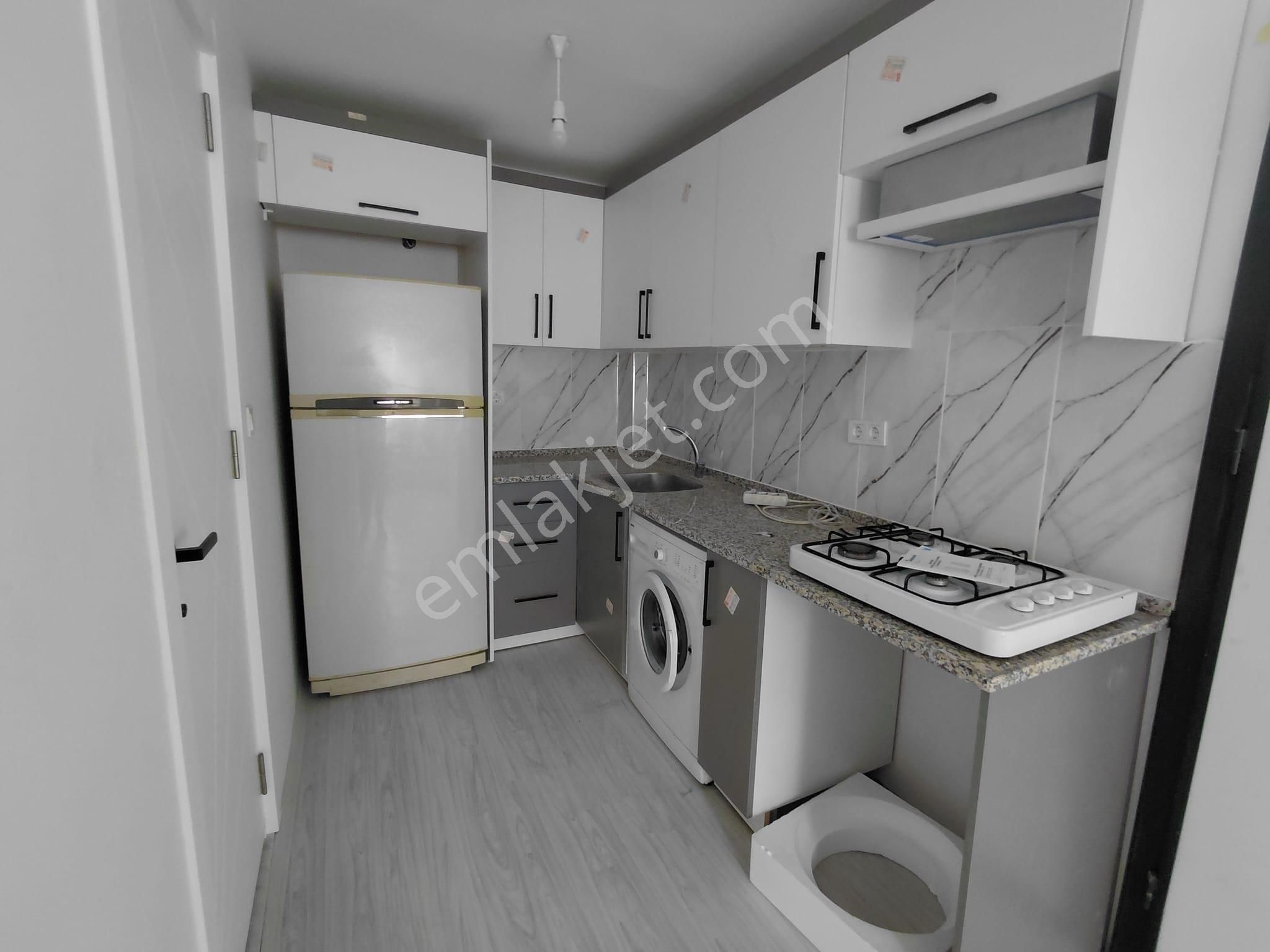 Bornova Atatürk Mahallesinde 1+1 İkiadet Full Eşyalı Klimalı Kiralık Daire Yeni Bina - Görsel 25