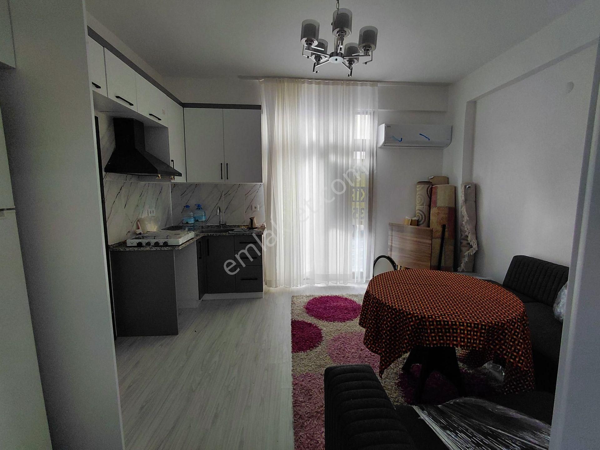 Bornova Atatürk Mahallesinde 1+1 İkiadet Full Eşyalı Klimalı Kiralık Daire Yeni Bina - Görsel 18