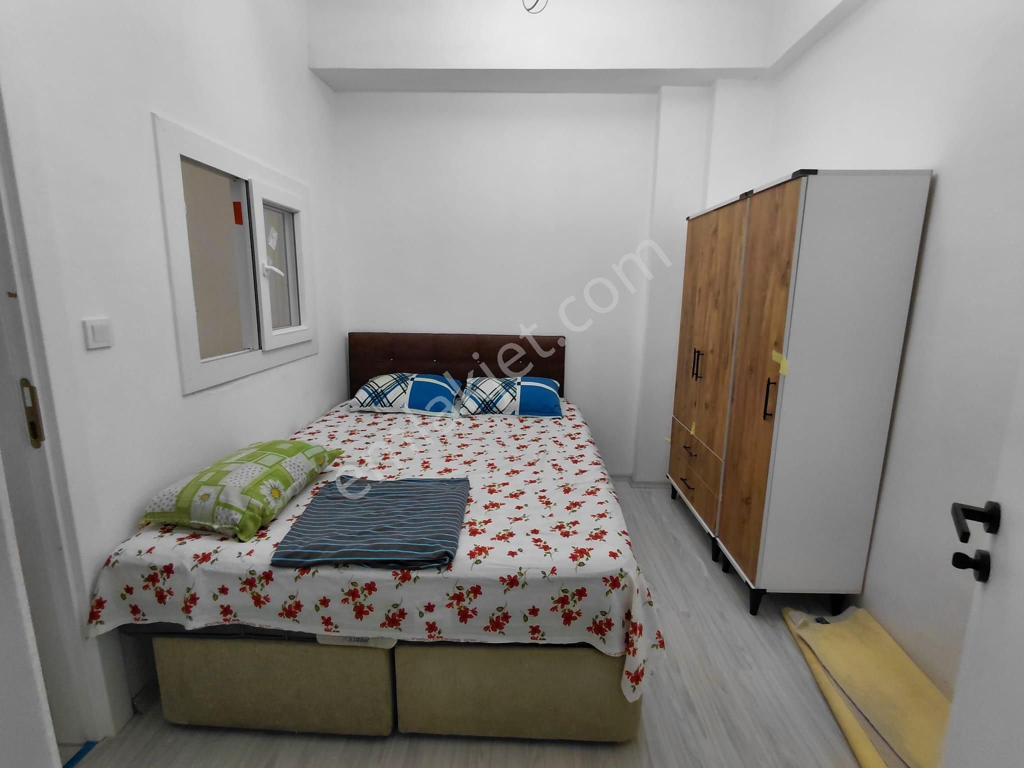 Bornova Atatürk Mahallesinde 1+1 İkiadet Full Eşyalı Klimalı Kiralık Daire Yeni Bina - Görsel 17
