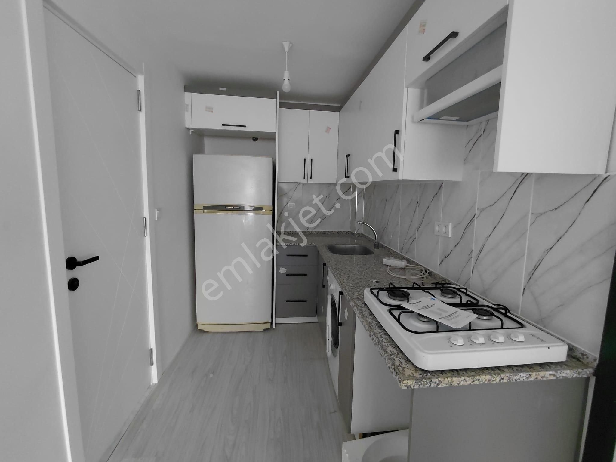 Bornova Atatürk Mahallesinde 1+1 İkiadet Full Eşyalı Klimalı Kiralık Daire Yeni Bina - Görsel 34