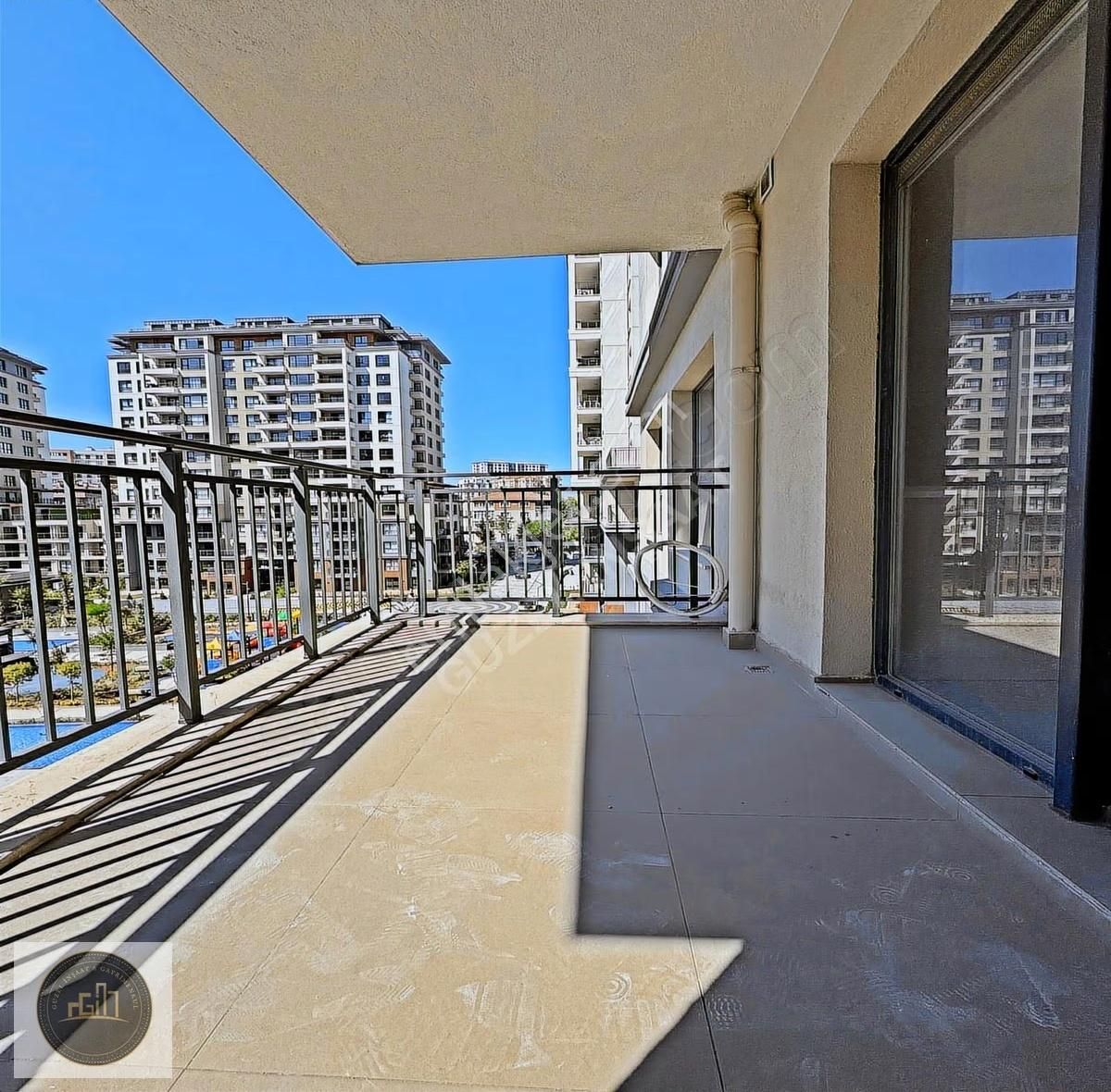 Referans Beylikdüzü 4.5+1 Geniş Teraslı Peyzaj Cephe Satılık !! - Görsel 19