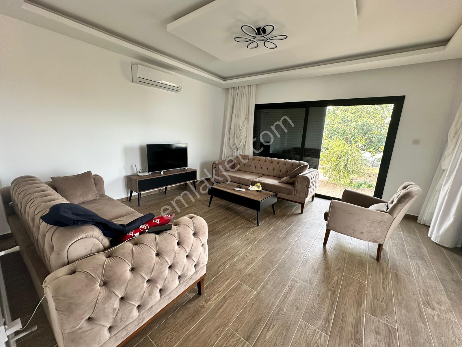 Kibris Girnede Satilik Tam Mustakil Villa Deniz Ve Dag Manzarali Onu Kapanmaz - Görsel 8