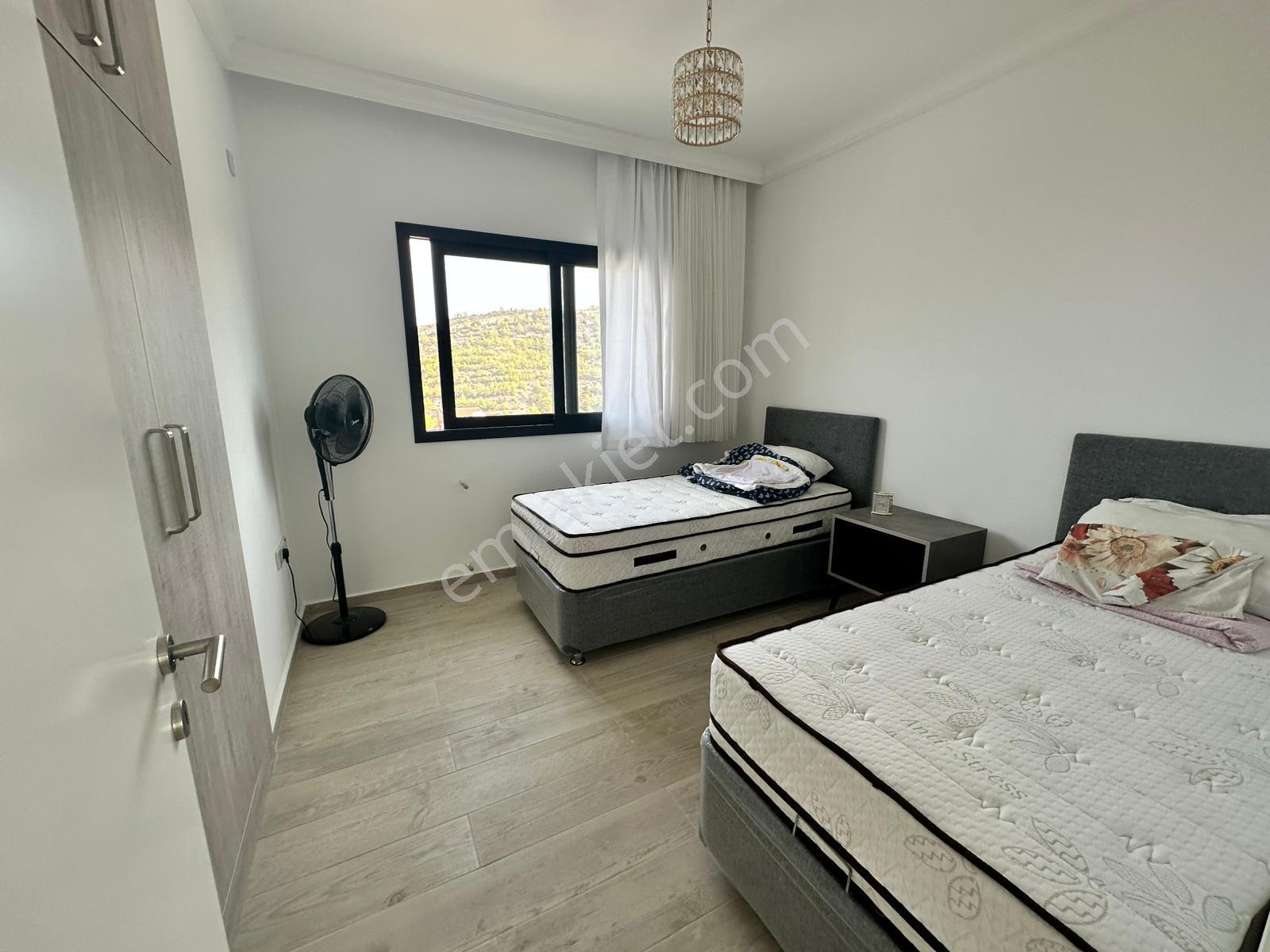 Kibris Girnede Satilik Tam Mustakil Villa Deniz Ve Dag Manzarali Onu Kapanmaz - Görsel 17
