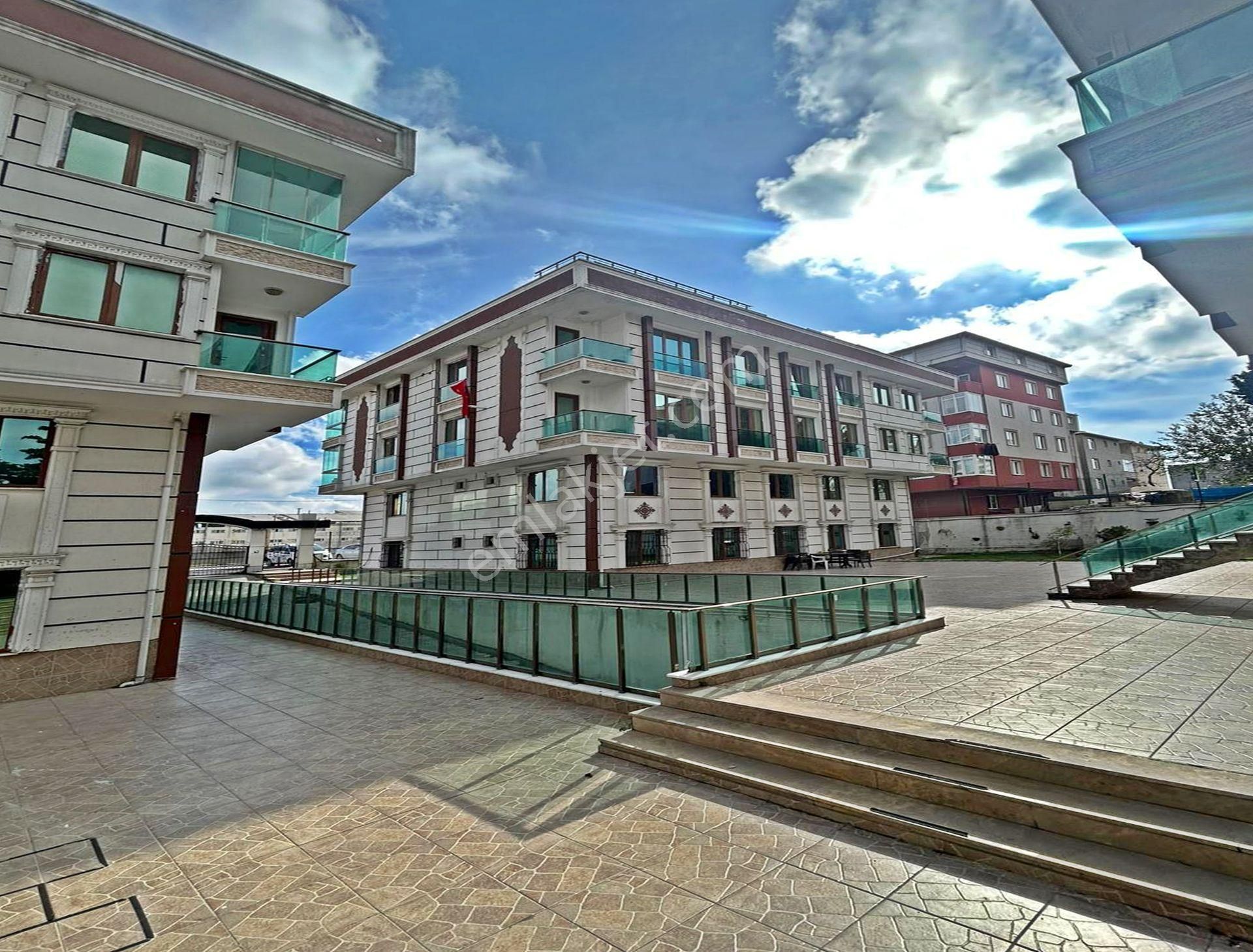 Bölgenin Gözde Semti Adnan Kahveci'de Geniş 2+1 Arakat Daire !!