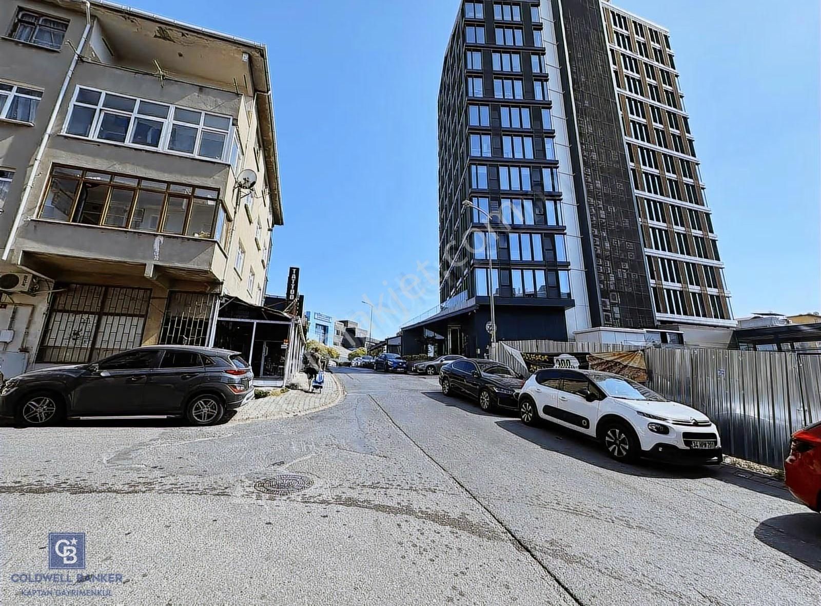 Ümraniyenin Kalbinde 228 M² Konut İmarlı Arsa Yatırıma Uygun - Görsel 6