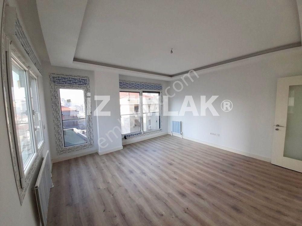 Caddebostan Bağdat'a 1. Paralelde Sıfır Binada Fırsat 2+1 Daire - Görsel 3