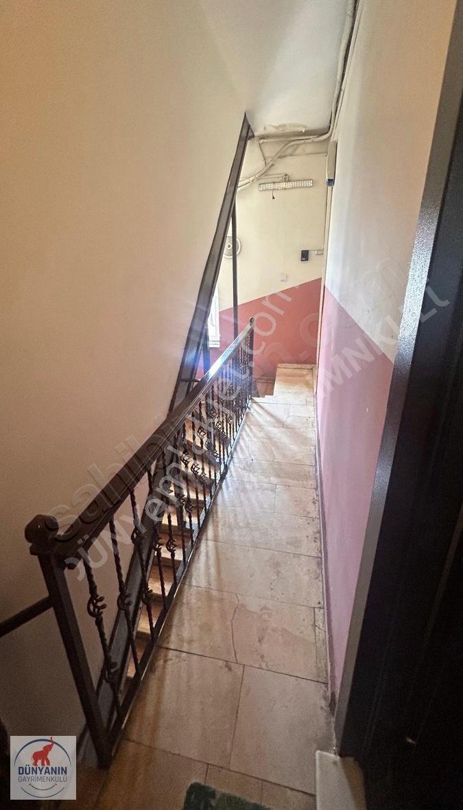 İstiklal Caddesine Komşu Balkonlu Satılık 1+1 Daire / Ofis - Görsel 6