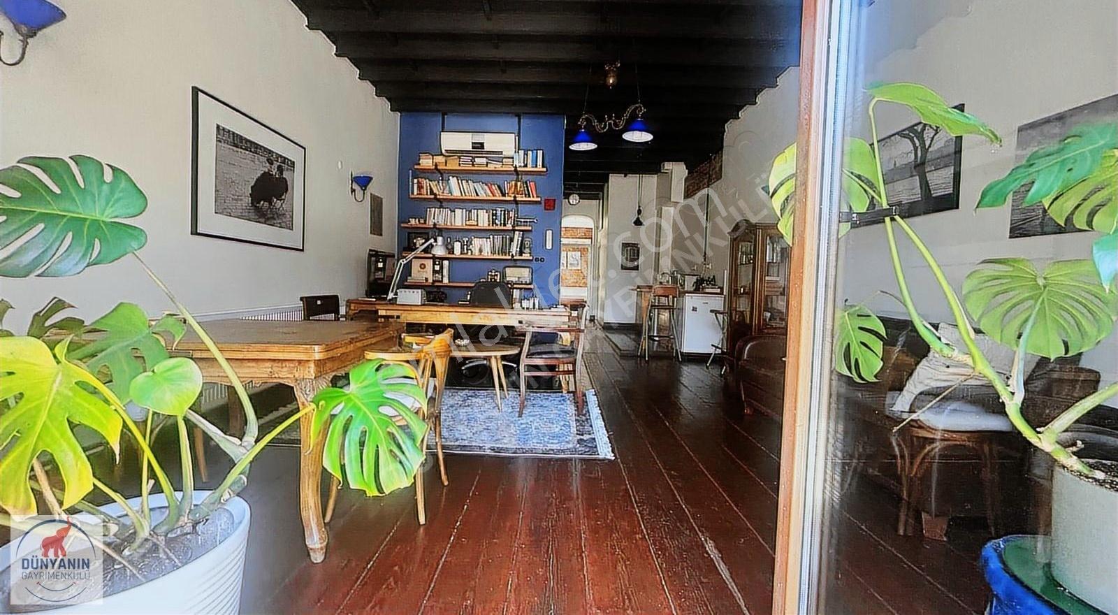 İstiklal Caddesine Komşu Balkonlu Satılık 1+1 Daire / Ofis - Görsel 16