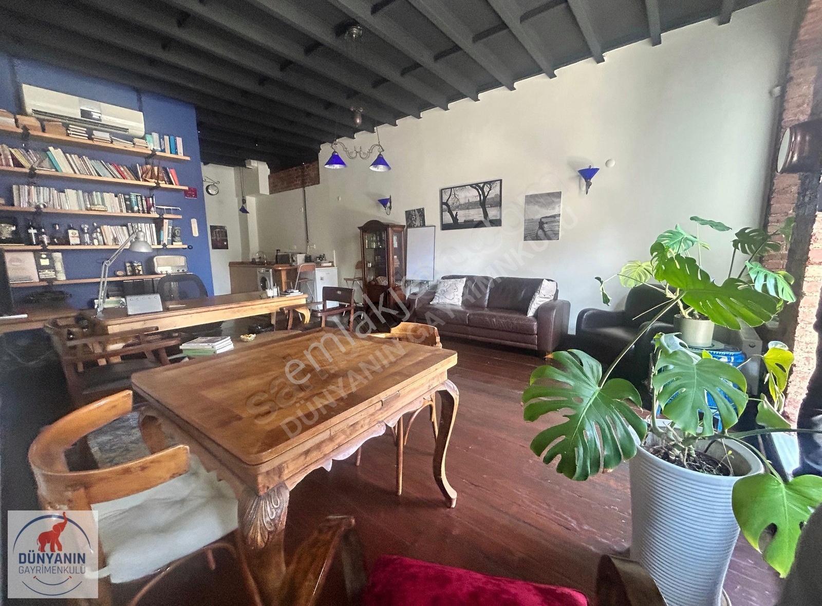 İstiklal Caddesine Komşu Balkonlu Satılık 1+1 Daire / Ofis - Görsel 10