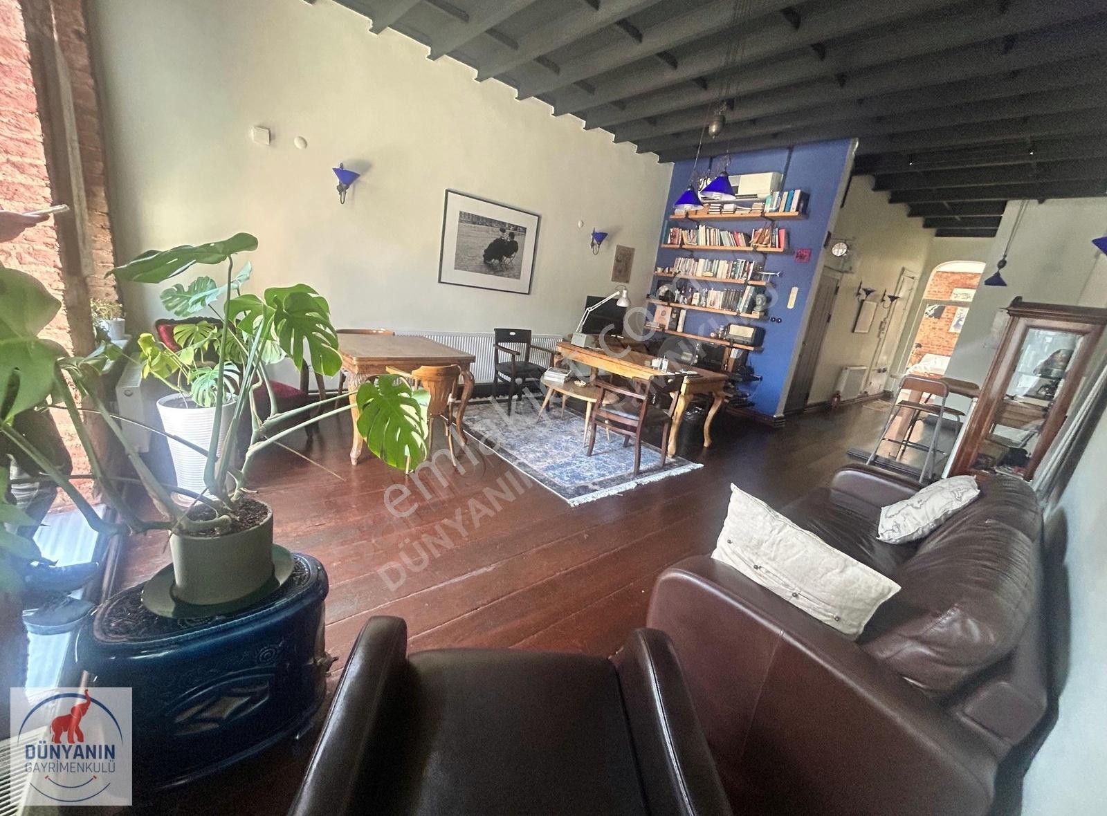 İstiklal Caddesine Komşu Balkonlu Satılık 1+1 Daire / Ofis - Görsel 14