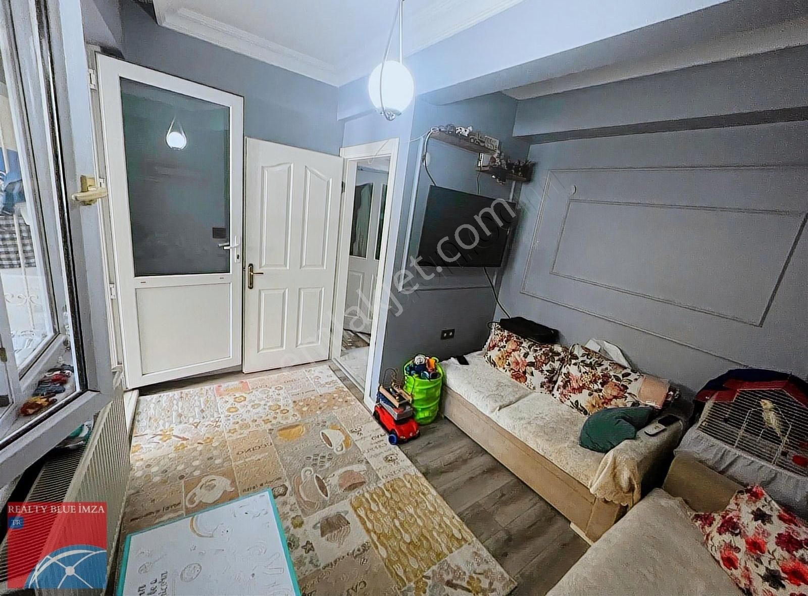 Çekmeköy Metro Durağı Yakını 2+1 Satılık Bahçe Katı - Görsel 8