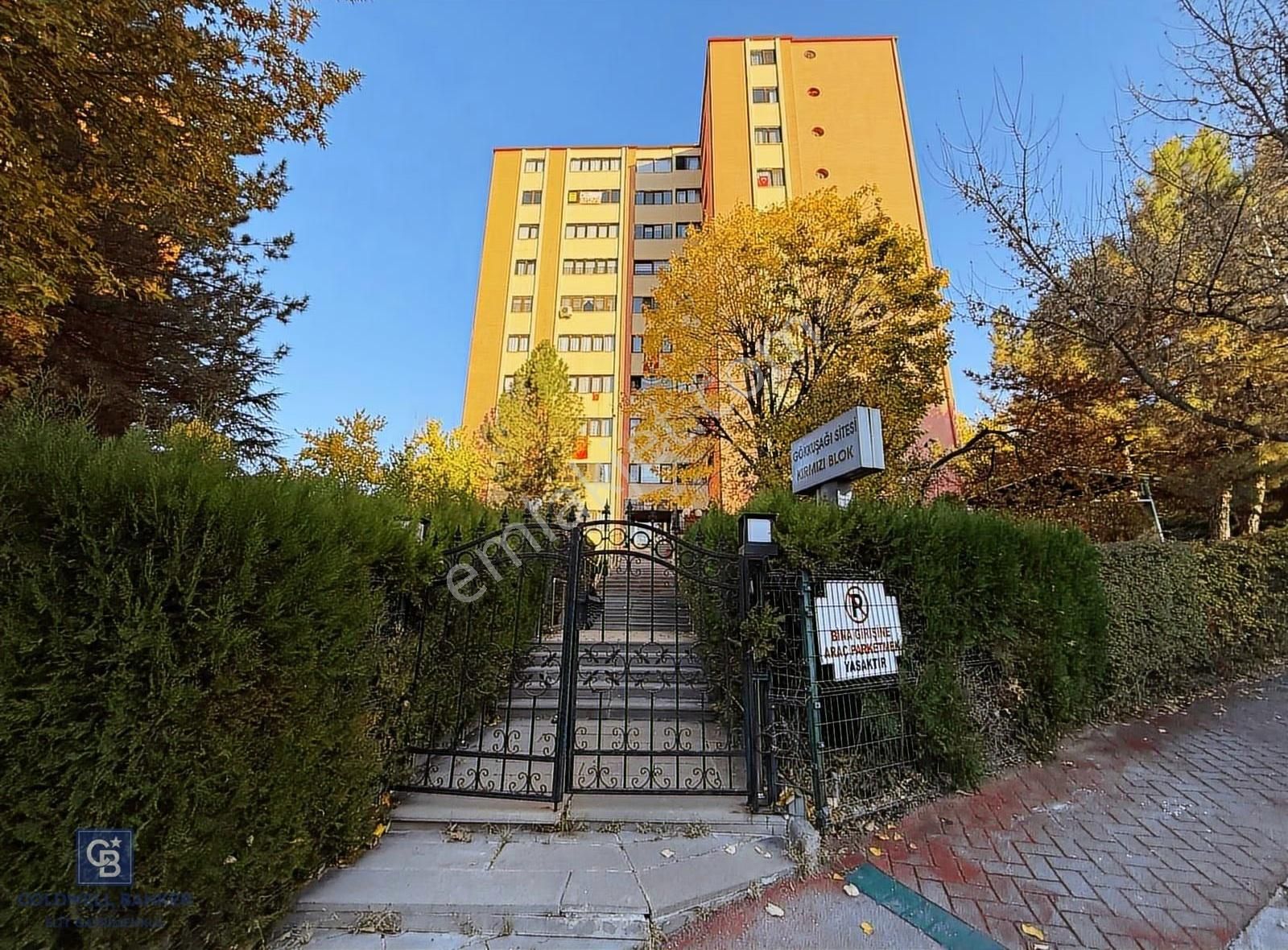 Çankaya Çiğdem Mahallesi Gökkuşağı Sitesinde 4+1 Kiralık Daire