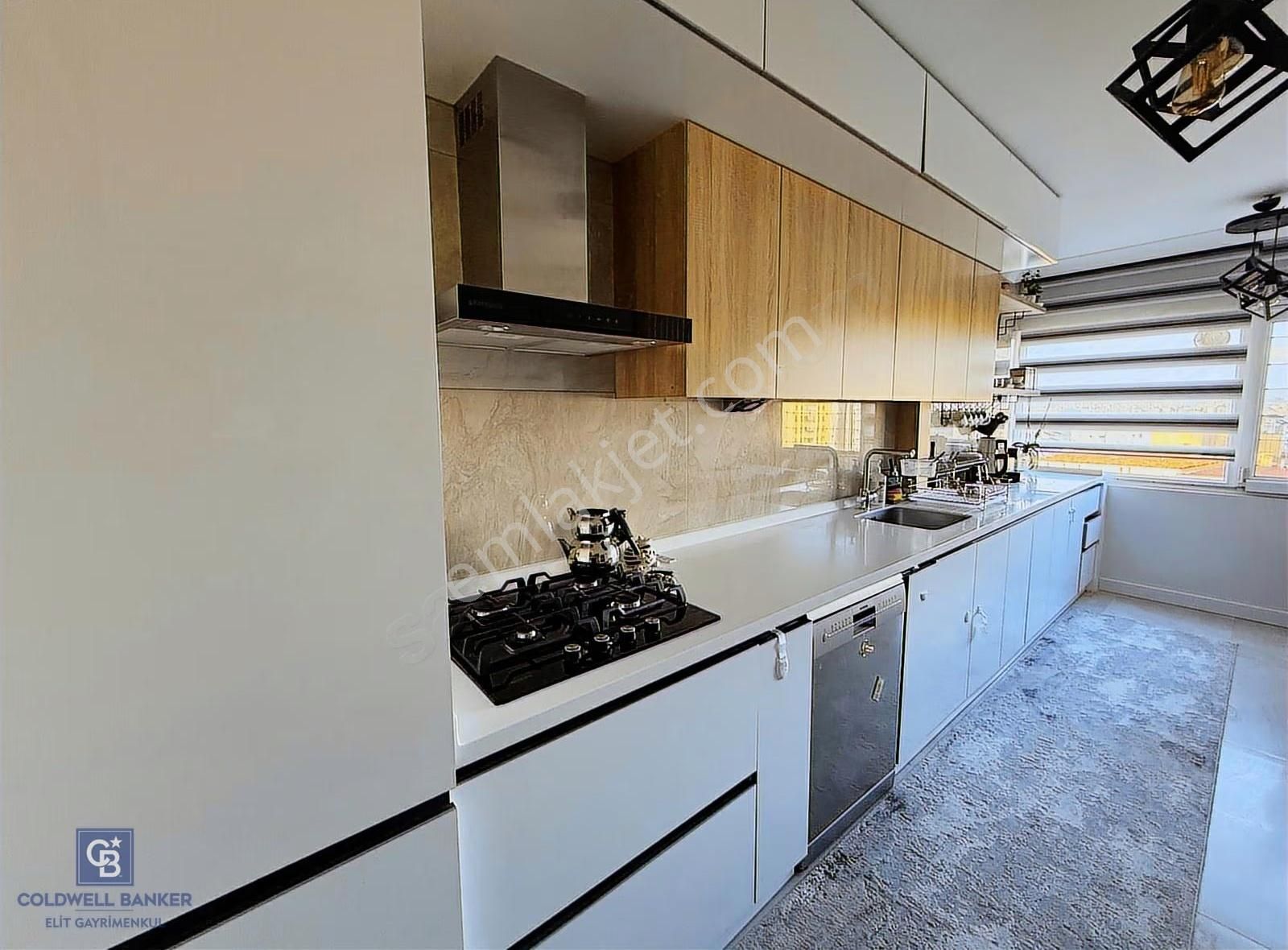 Çankaya Çiğdem Mahallesi Gökkuşağı Sitesinde 4+1 Kiralık Daire - Görsel 17