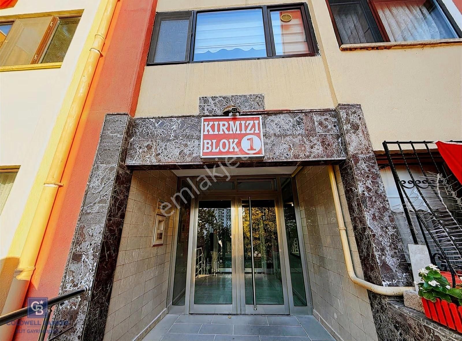 Çankaya Çiğdem Mahallesi Gökkuşağı Sitesinde 4+1 Kiralık Daire - Görsel 8