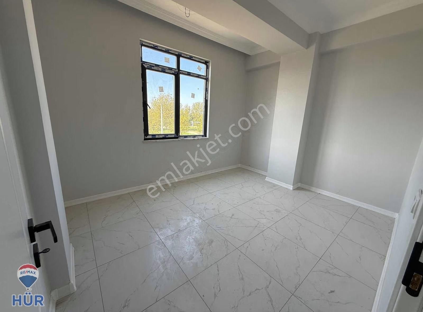 Ömer İnan Remax Hür 3+1 Satılık Sıfır Daire - Görsel 16