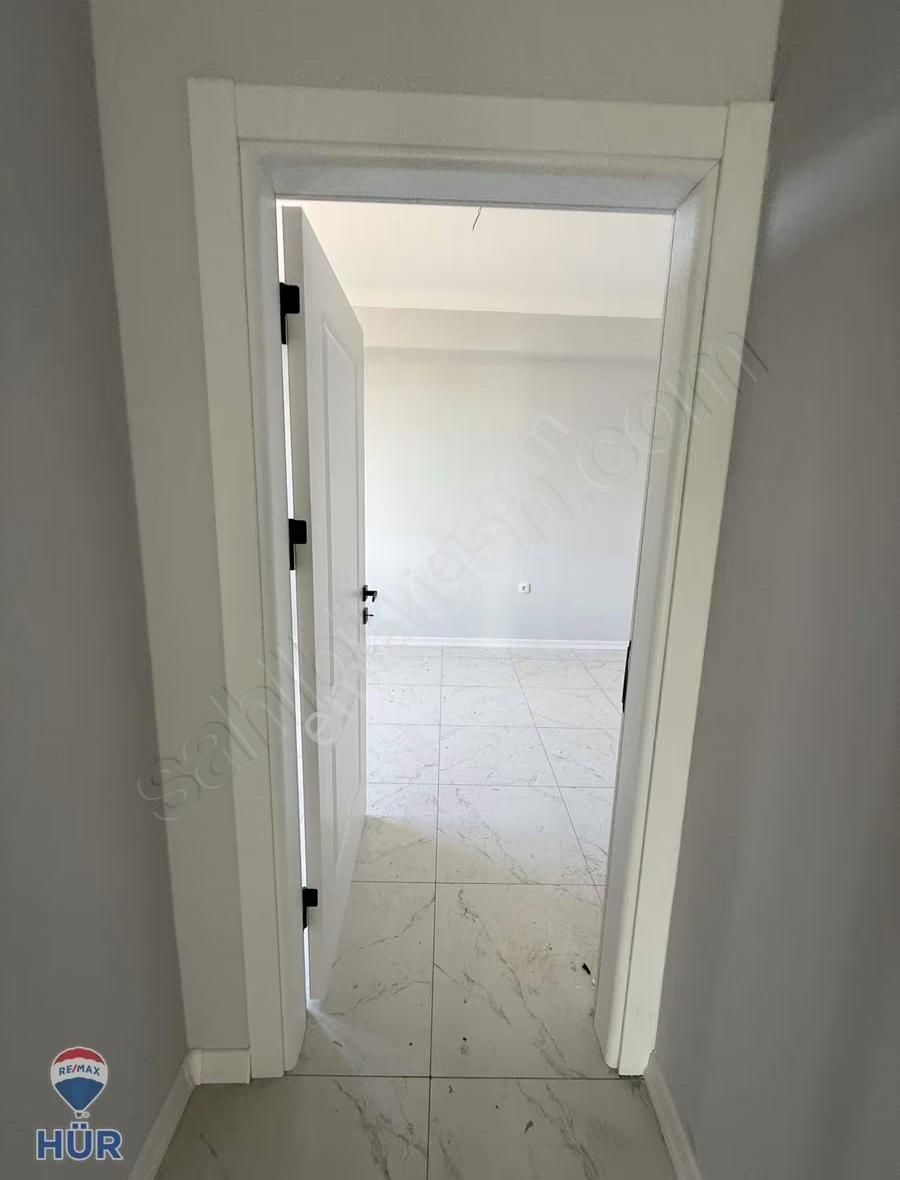 Ömer İnan Remax Hür 3+1 Satılık Sıfır Daire - Görsel 13