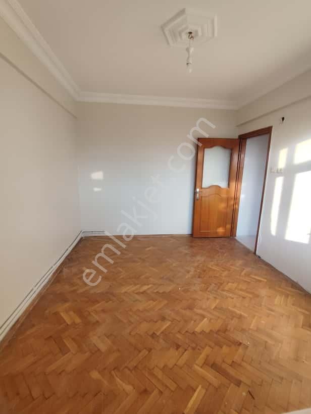 Menderes Metroya 10 Dk Yürüme Mesafesinde 3+1 Kiralık Daire - Görsel 15