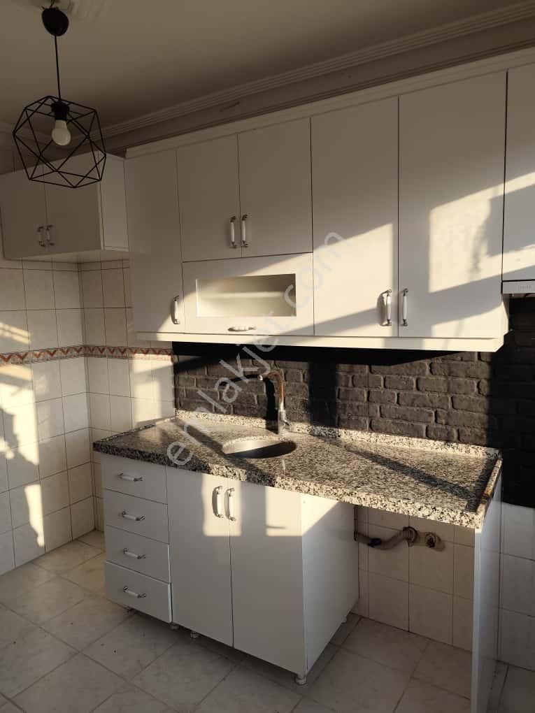 Menderes Metroya 10 Dk Yürüme Mesafesinde 3+1 Kiralık Daire - Görsel 5