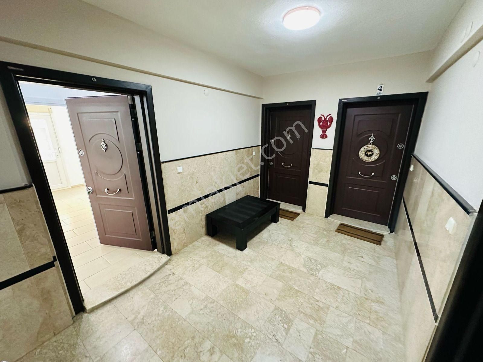 Didim Altınkum Yalı Caddesinde Denize Sıfır Deniz Manzaralı 1+1 - Görsel 10