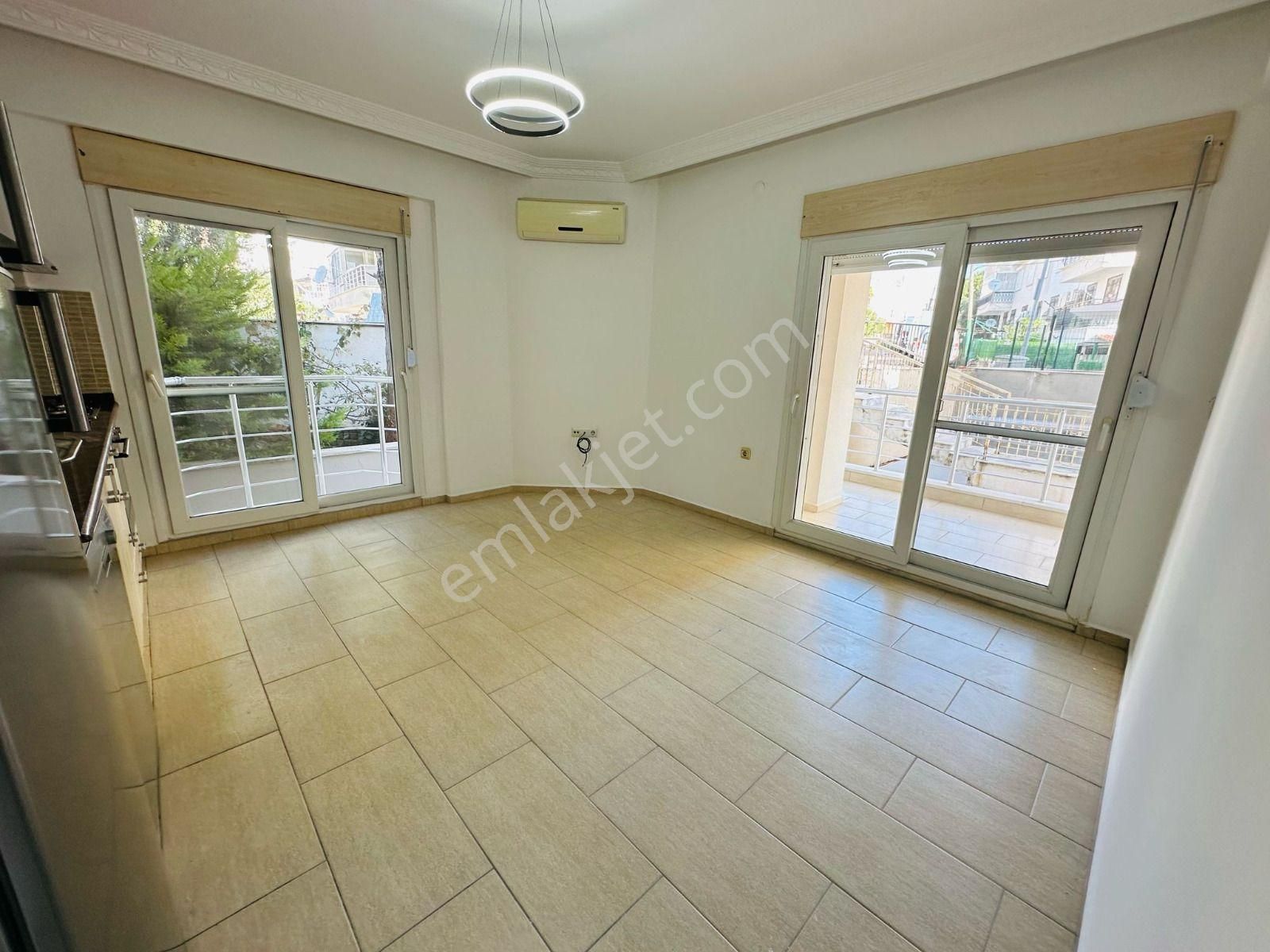 Didim Altınkum Yalı Caddesinde Denize Sıfır Deniz Manzaralı 1+1 - Görsel 4