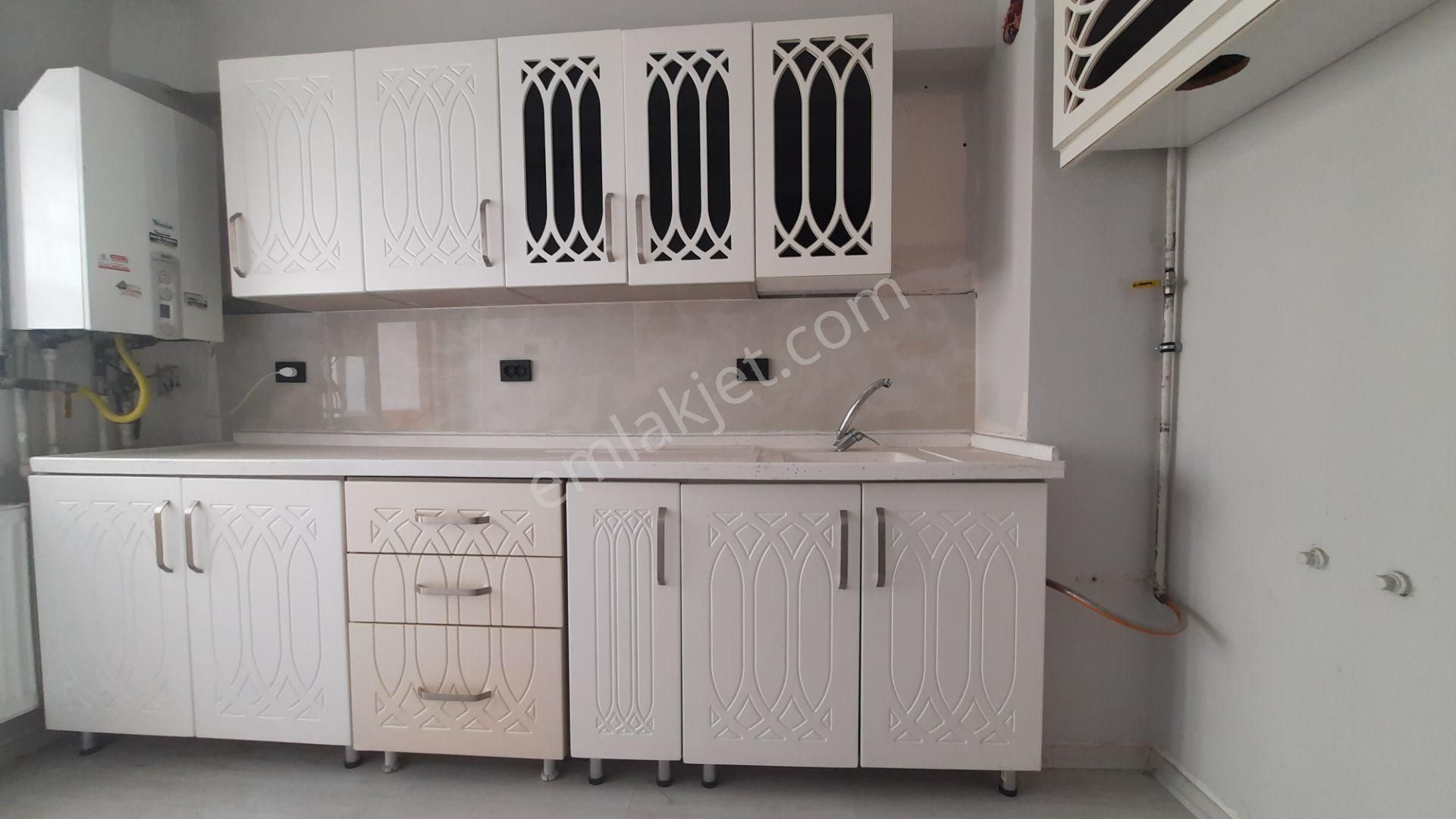 Elvankent Atakent'te 14.cadde Cepheli 3+1 Kiralık Büro&ofis - Görsel 4