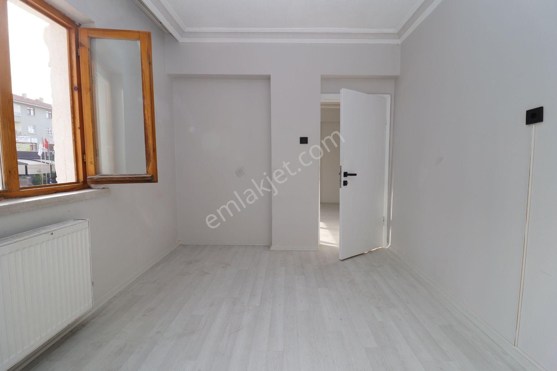 Elvankent Atakent'te 14.cadde Cepheli 3+1 Kiralık Büro&ofis - Görsel 11