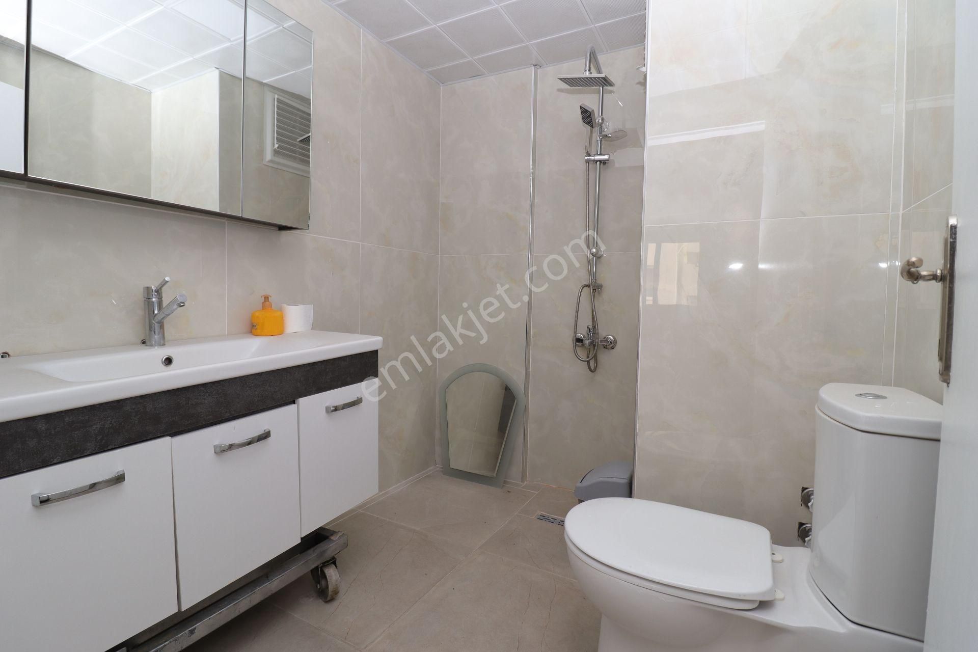 Elvankent Atakent'te 14.cadde Cepheli 3+1 Kiralık Büro&ofis - Görsel 18