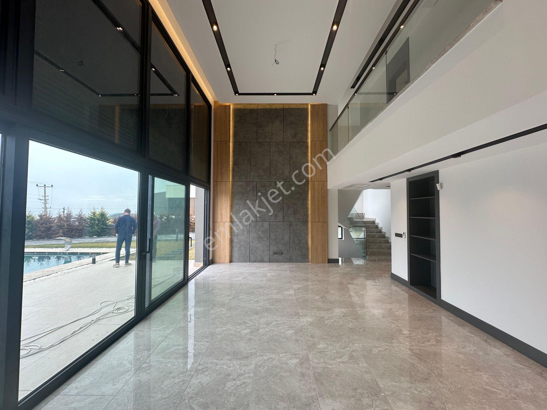 Kuşadası Karaova 1000 M2 Arsa Müstakil Parsel - Görsel 9