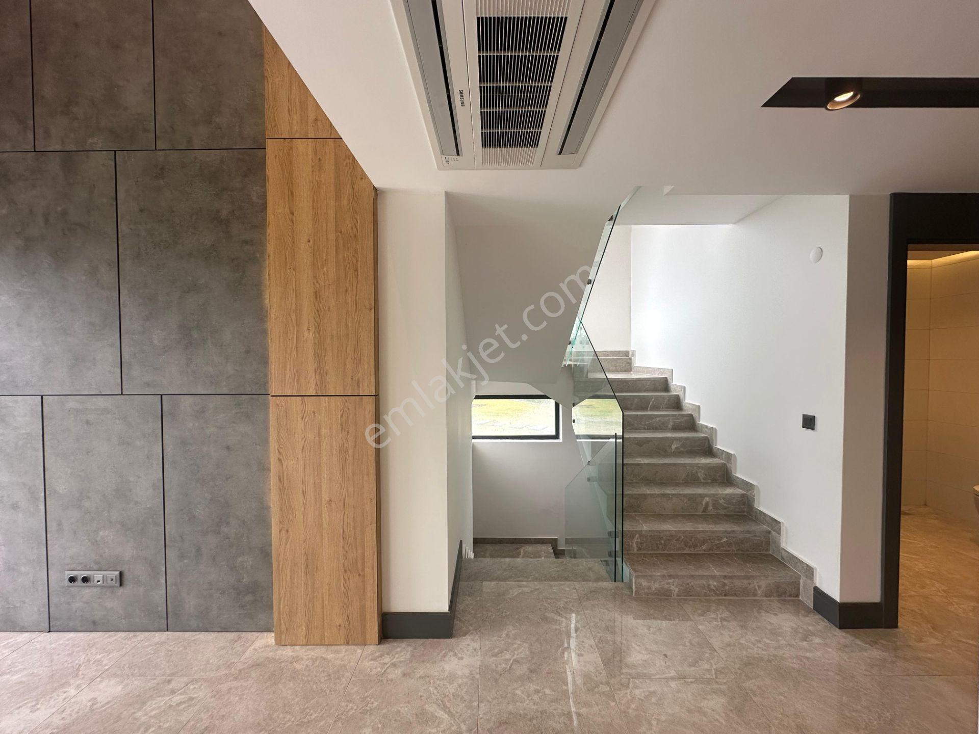 Kuşadası Karaova 1000 M2 Arsa Müstakil Parsel - Görsel 17