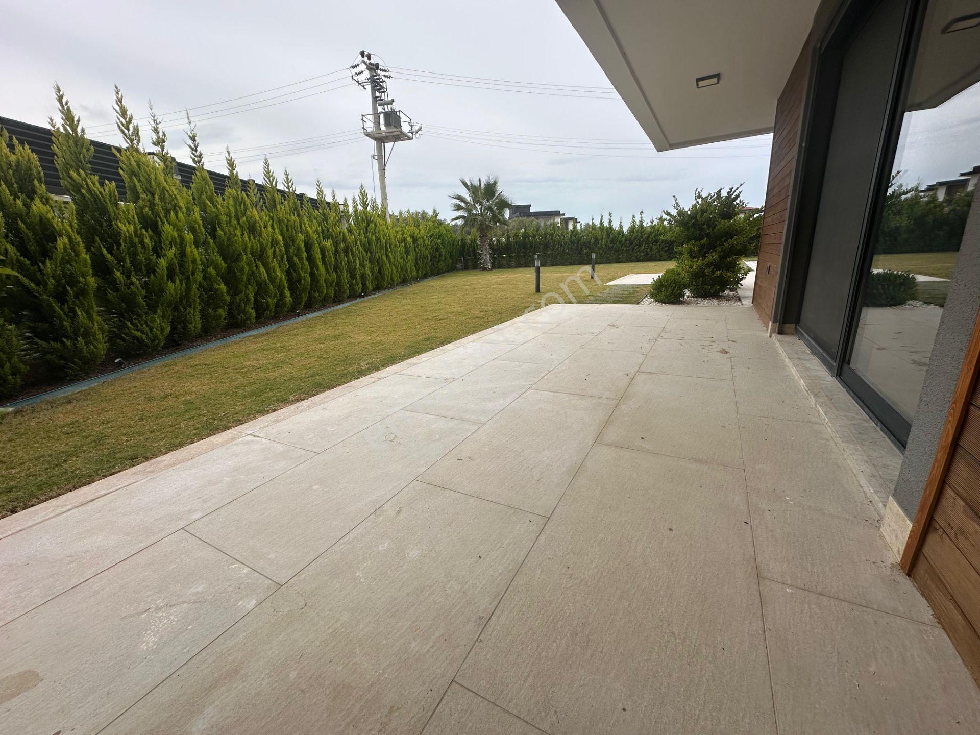 Kuşadası Karaova 1000 M2 Arsa Müstakil Parsel - Görsel 7