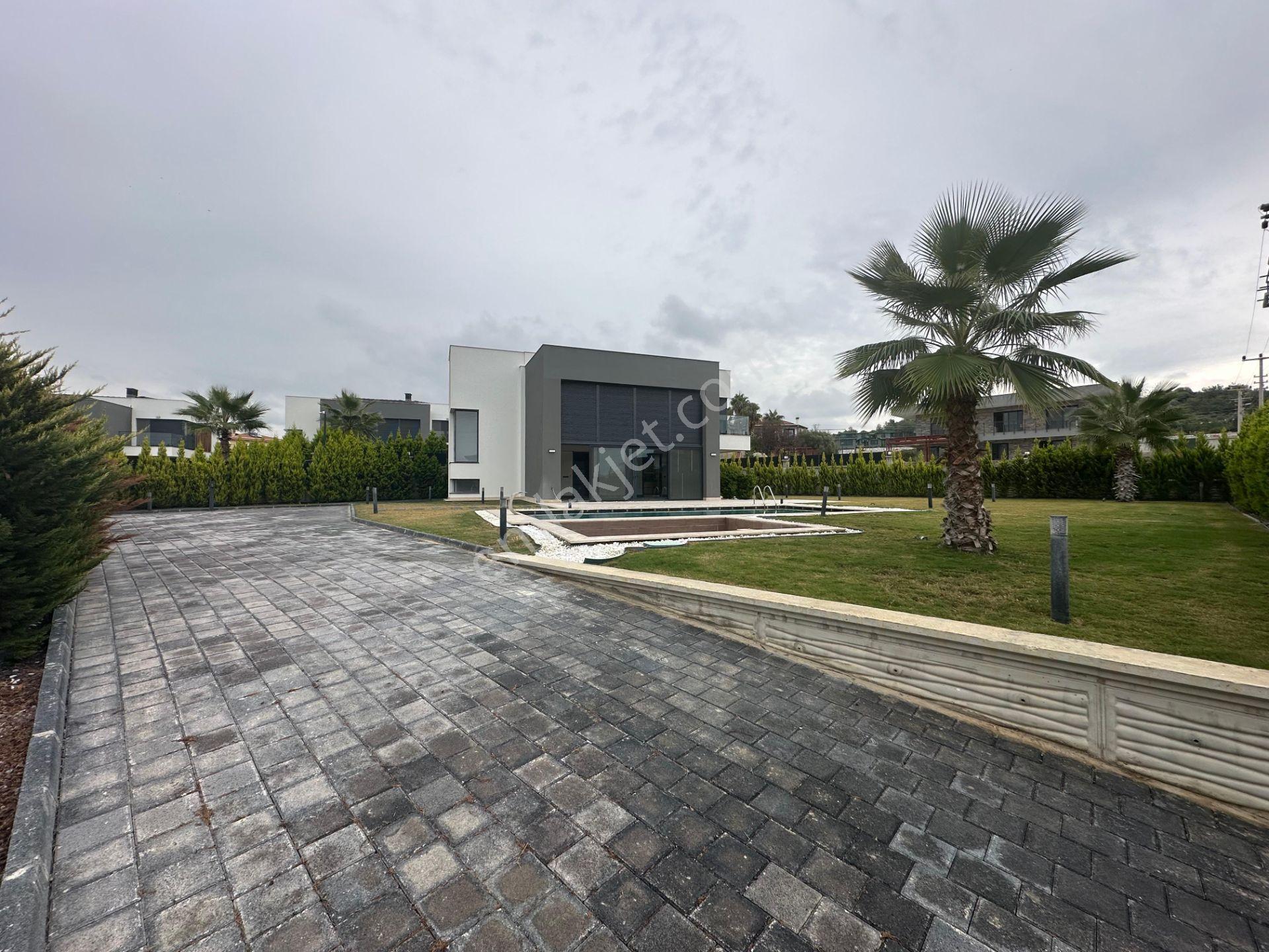 Kuşadası Karaova 1000 M2 Arsa Müstakil Parsel - Görsel 6