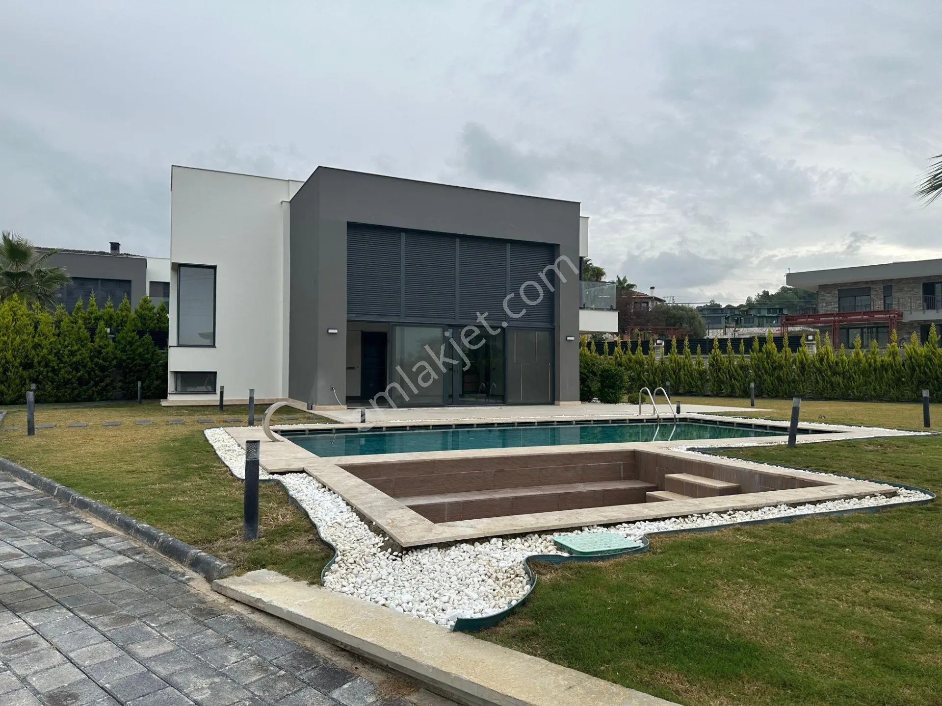 Kuşadası Karaova 1000 M2 Arsa Müstakil Parsel - Görsel 2
