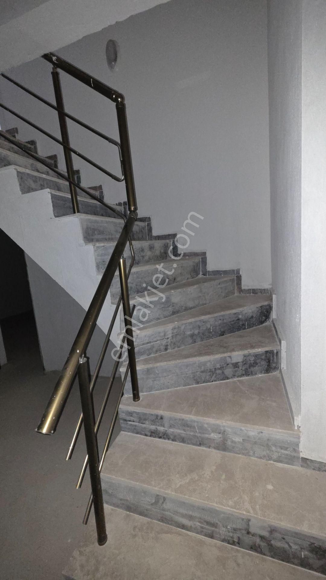 İstiklal Cad. Kiralık Dükkan - Geniş Cepheli - Görsel 13